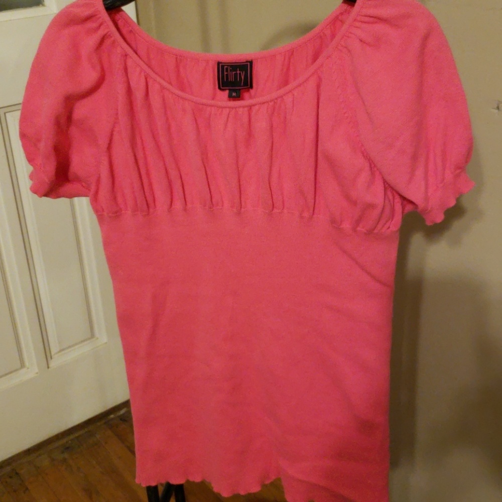 Flirty brand sweater blouse Peachy color Size M
